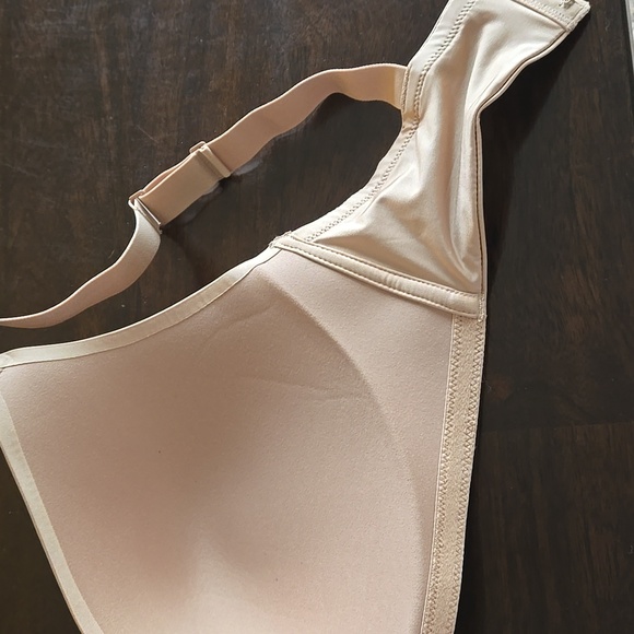 Skims Wireless T-shirt Bra - Picture 6 of 6
